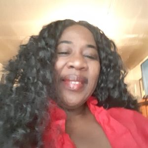 Meet your Posher, Debra